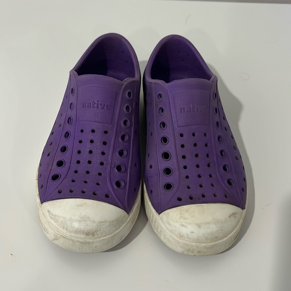 Native Jefferson- Size 10